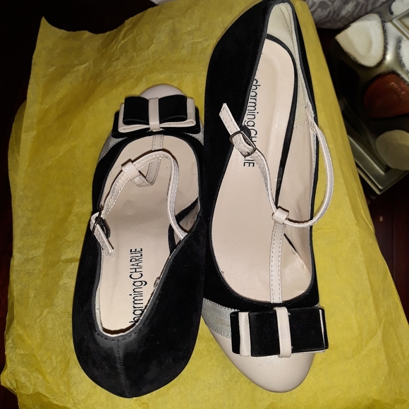 Shoes - Picture 4 of 5